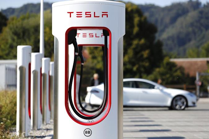 Tela Superchargers - How To Charge An Electric Car